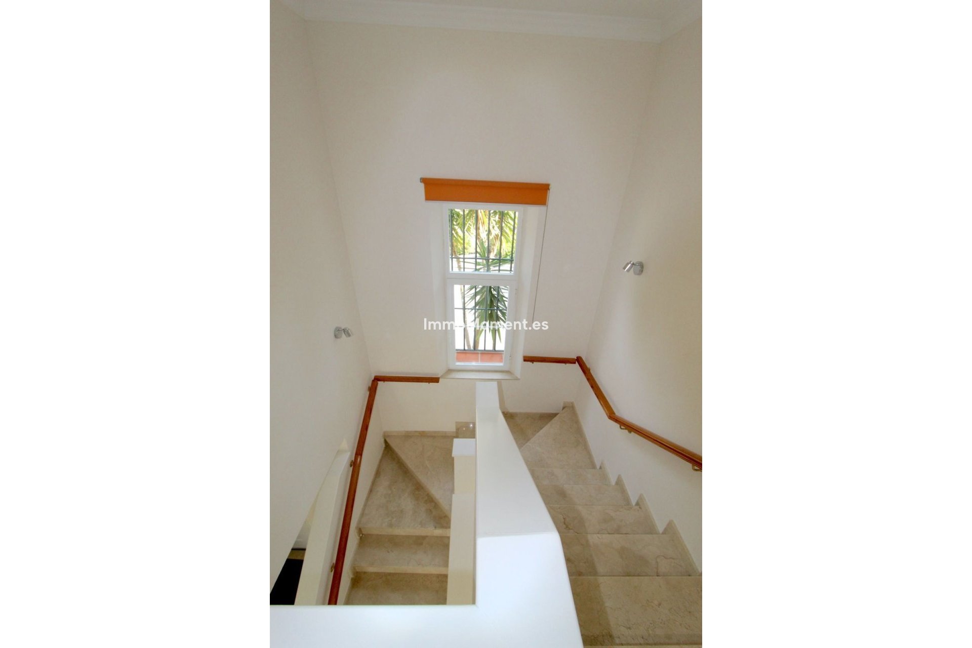 Reventa - Villa - Marbella - Elviria