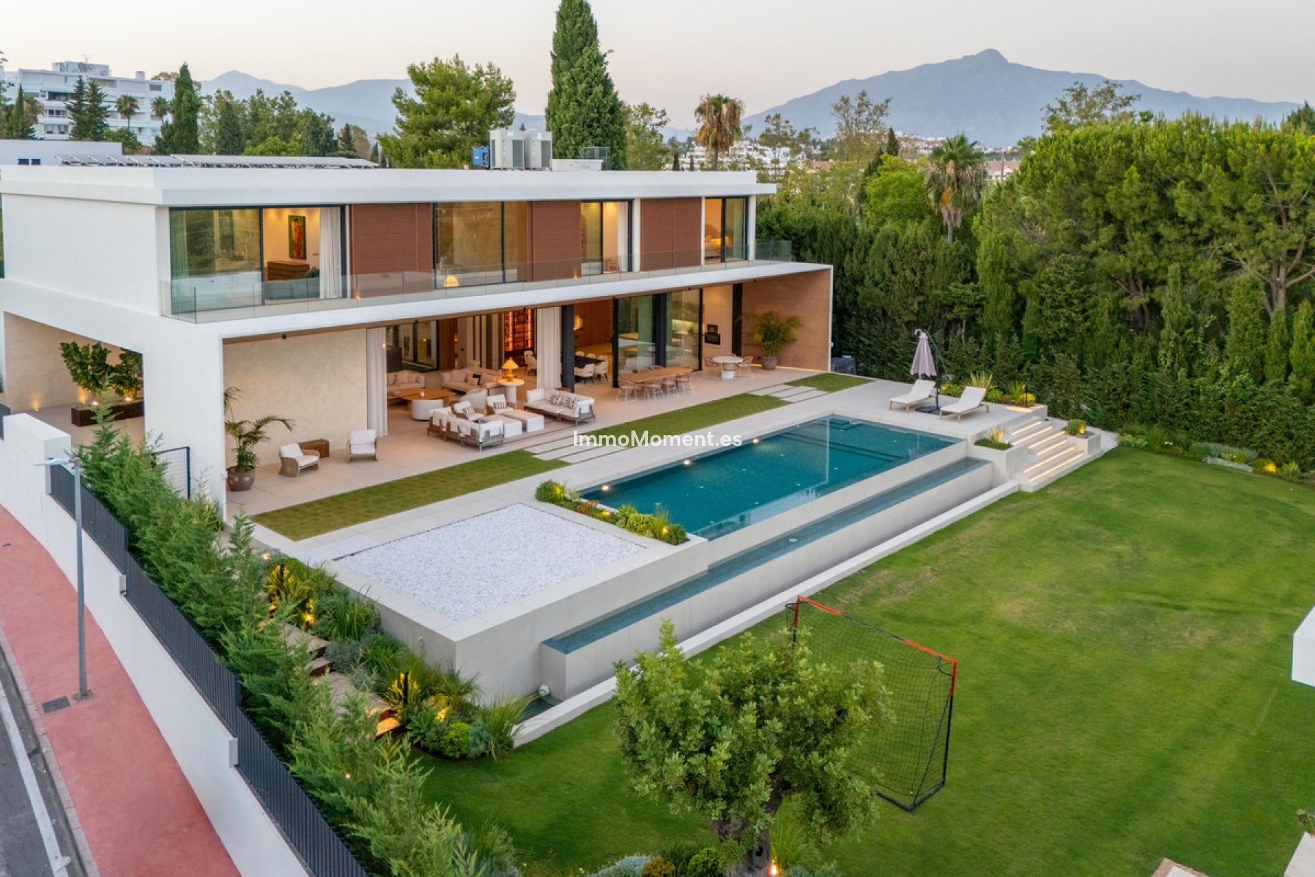 Reventa - Villa - Marbella - Guadalmina Alta