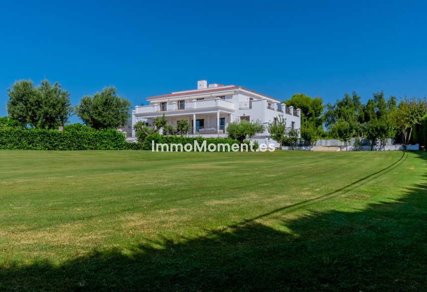 Reventa - Villa - Marbella - Guadalmina Alta