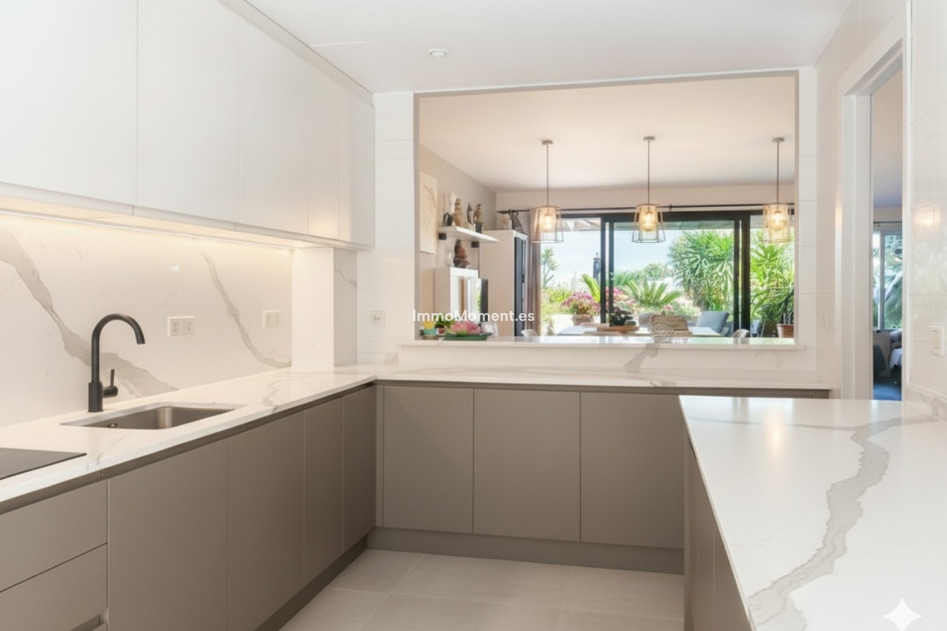 Reventa - Villa - Marbella - Guadalmina Alta