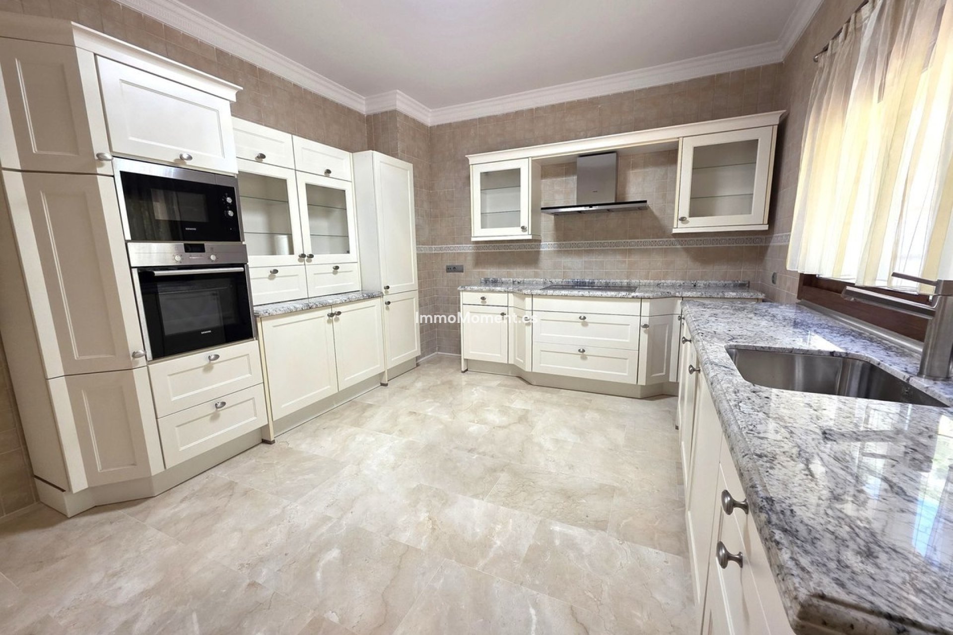 Reventa - Villa - Marbella - Hacienda Las Chapas