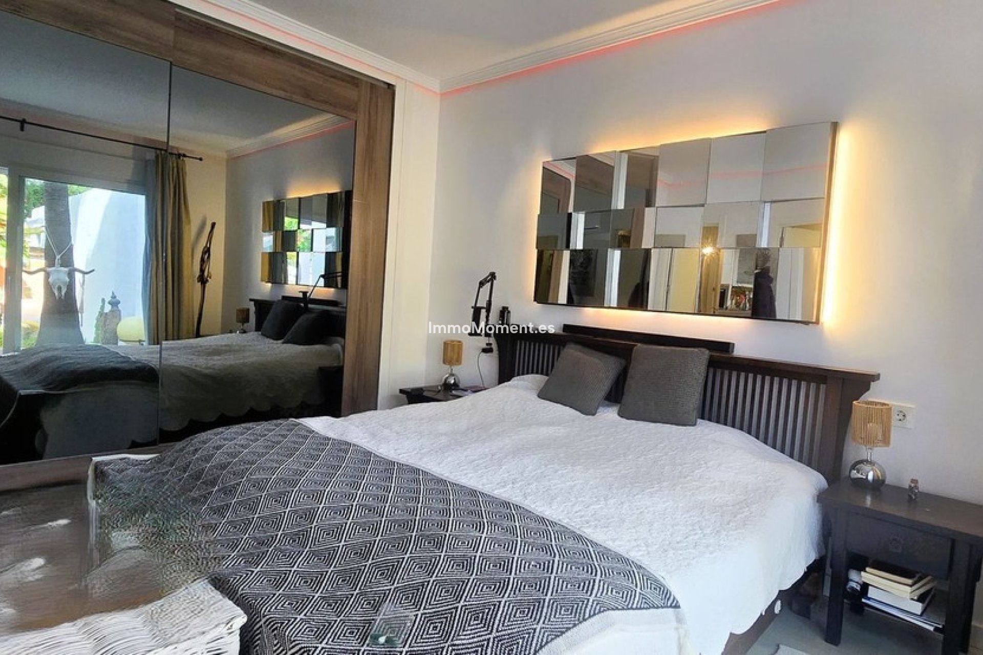 Reventa - Villa - Marbella - Las Chapas