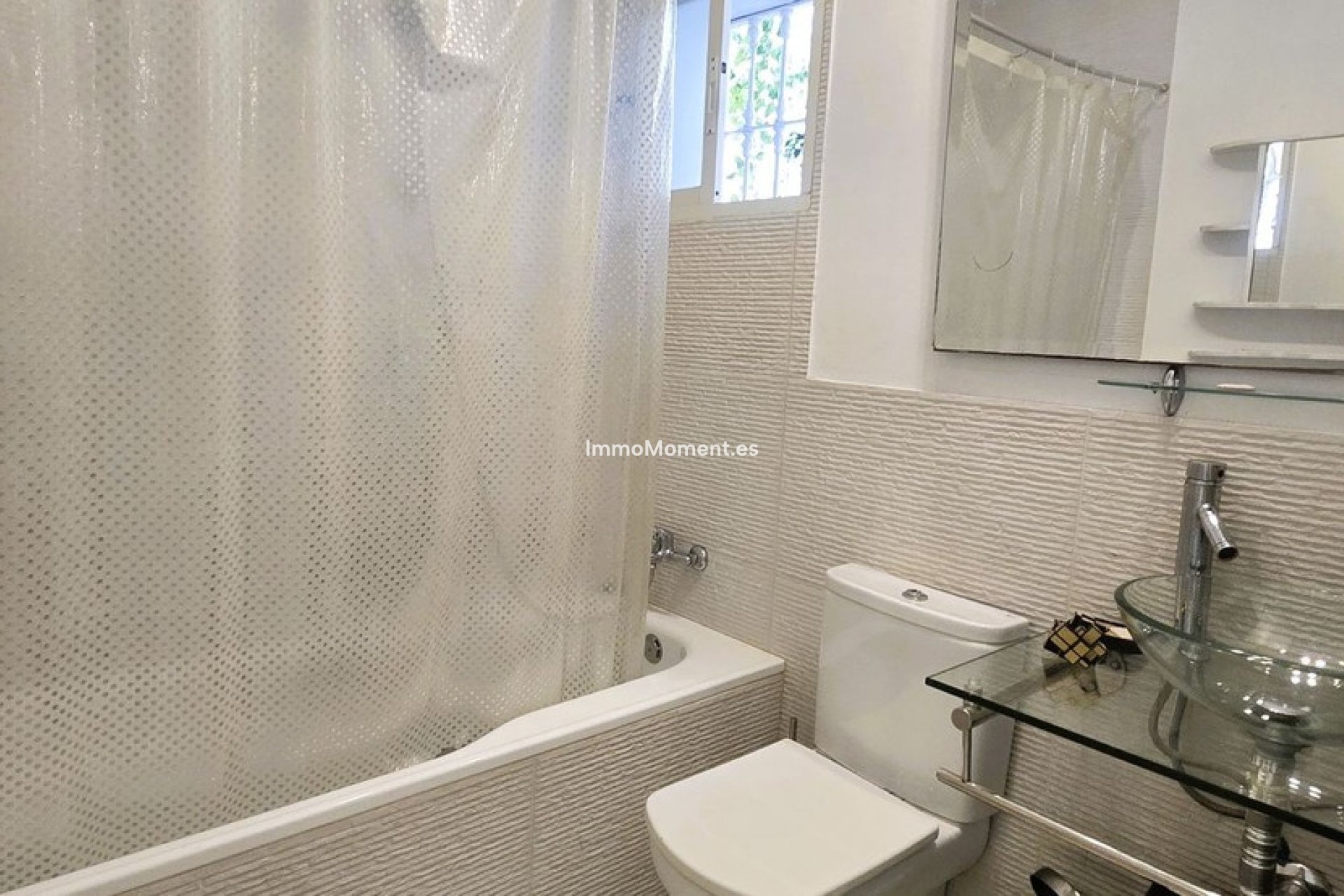 Reventa - Villa - Marbella - Las Chapas