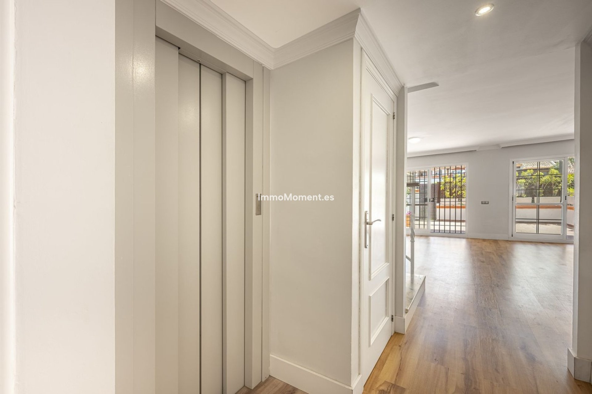 Reventa - Villa - Marbella - Marbella Centro