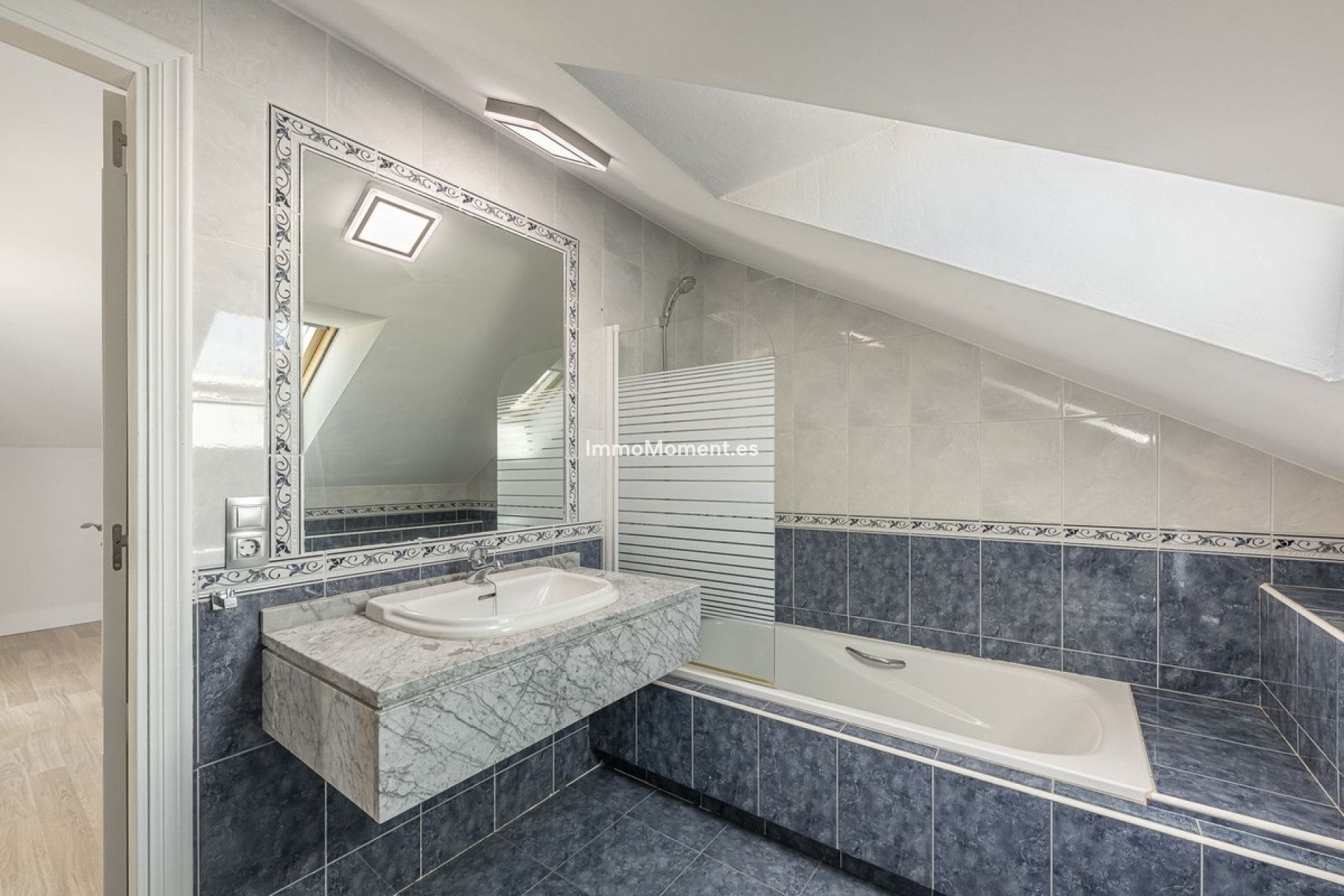 Reventa - Villa - Marbella - Marbella Centro