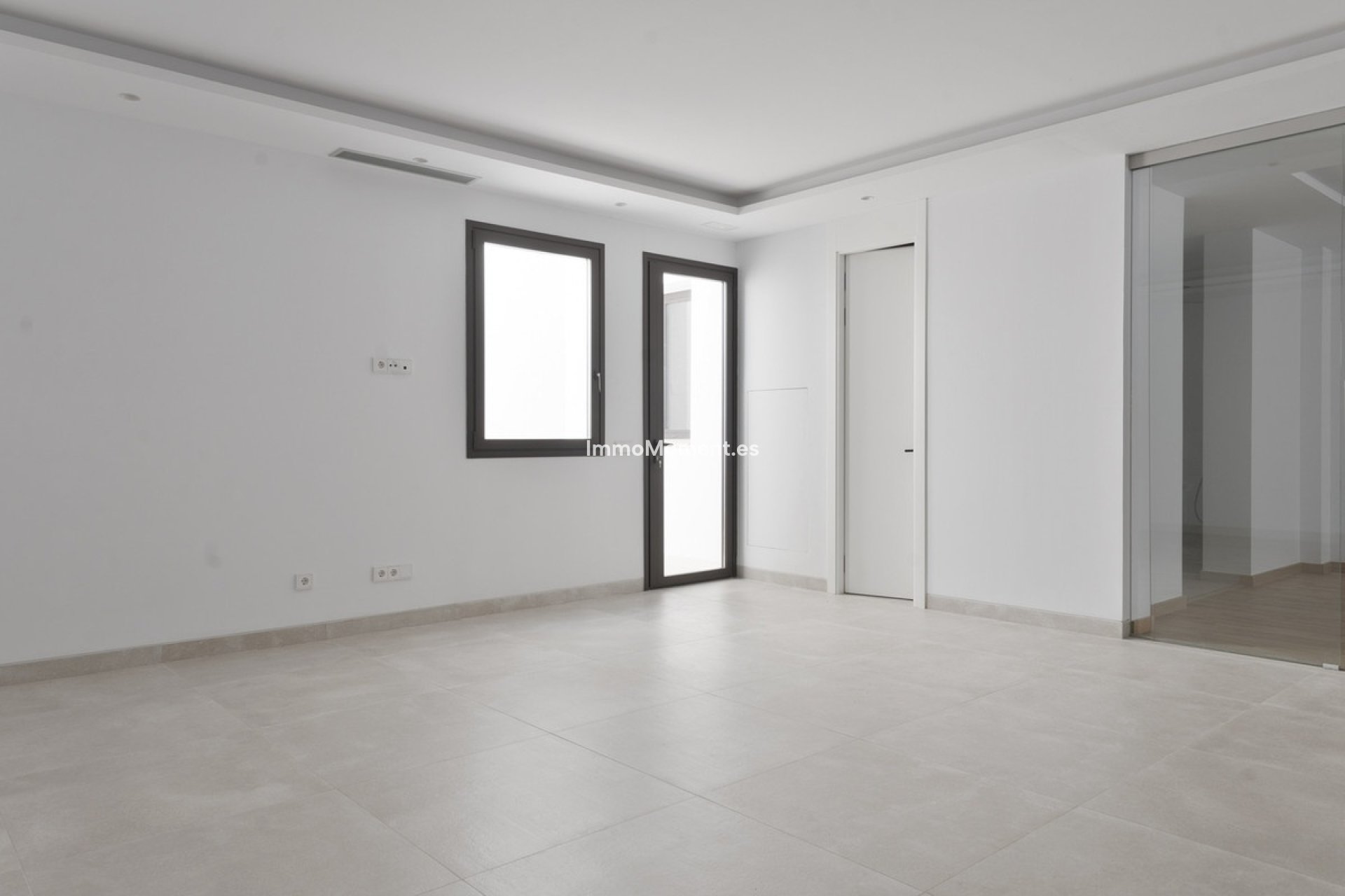 Reventa - Villa - Marbella - Marbella Centro