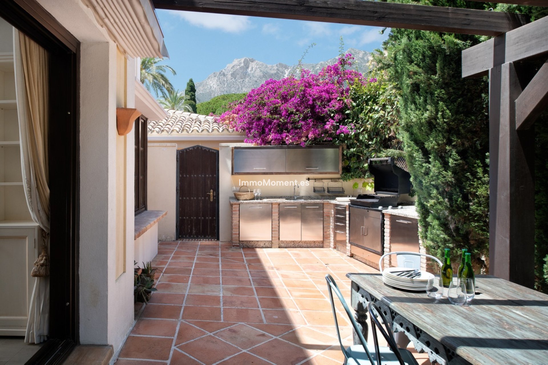 Reventa - Villa - Marbella - Marbella Centro