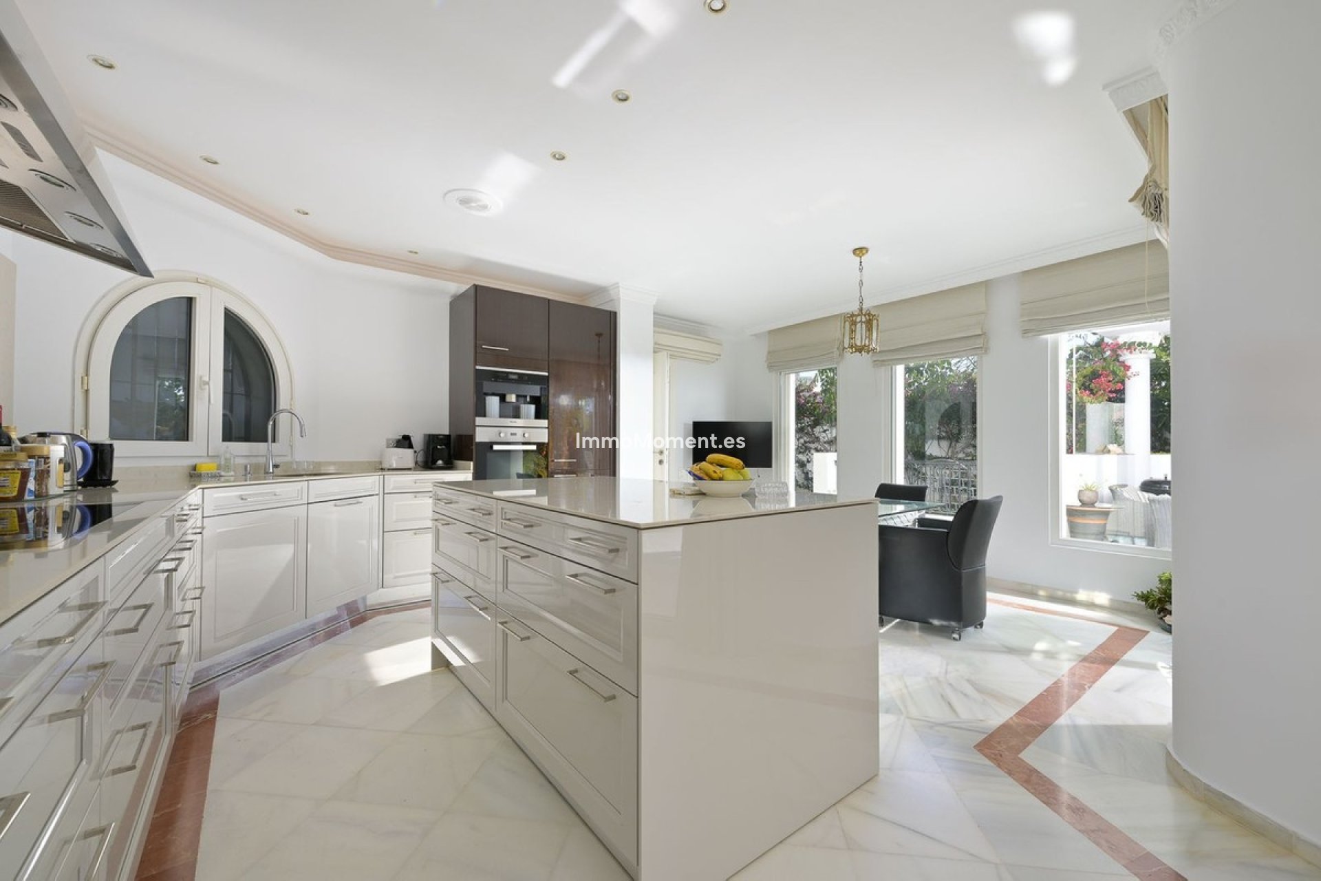 Reventa - Villa - Marbella - Marbesa