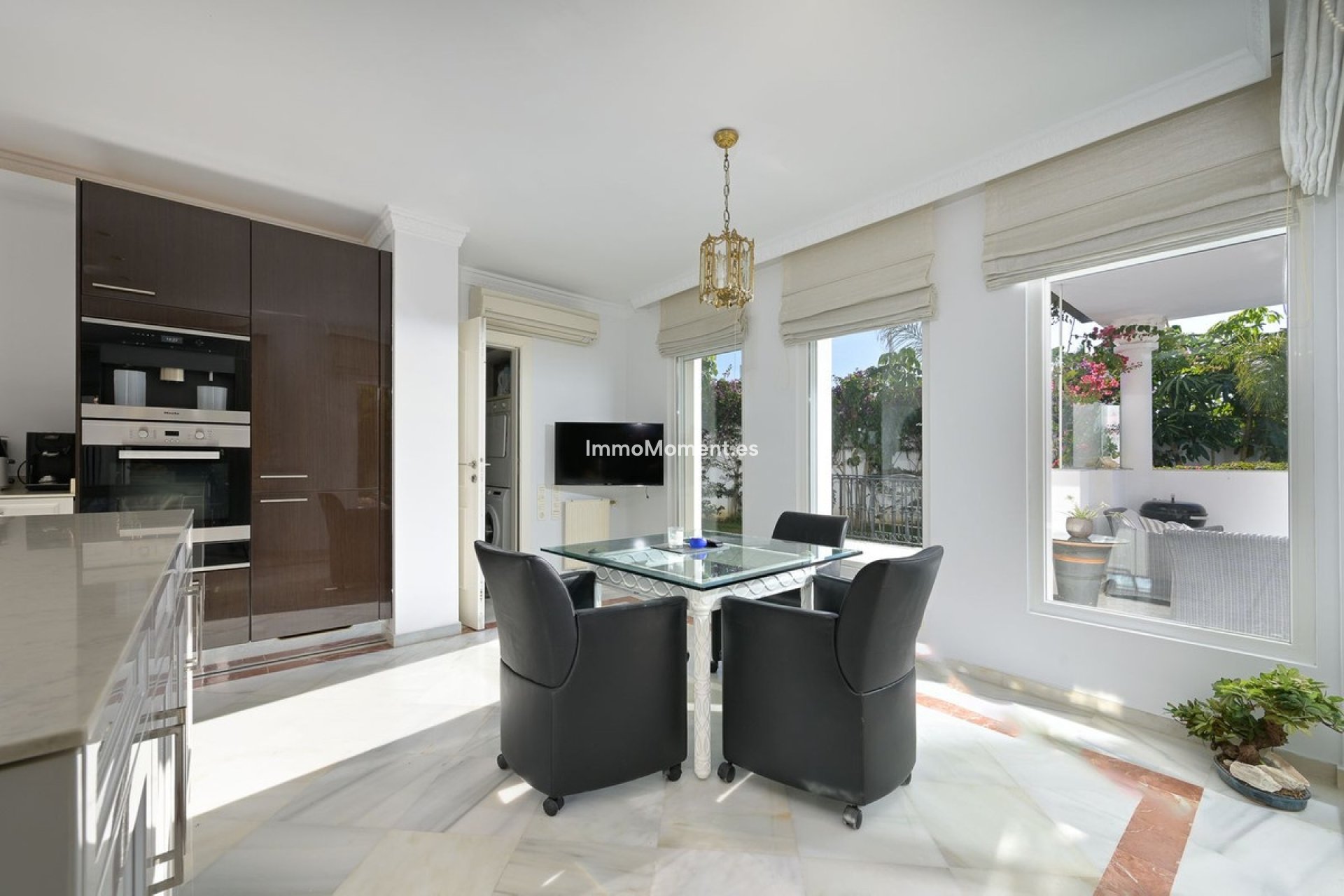 Reventa - Villa - Marbella - Marbesa