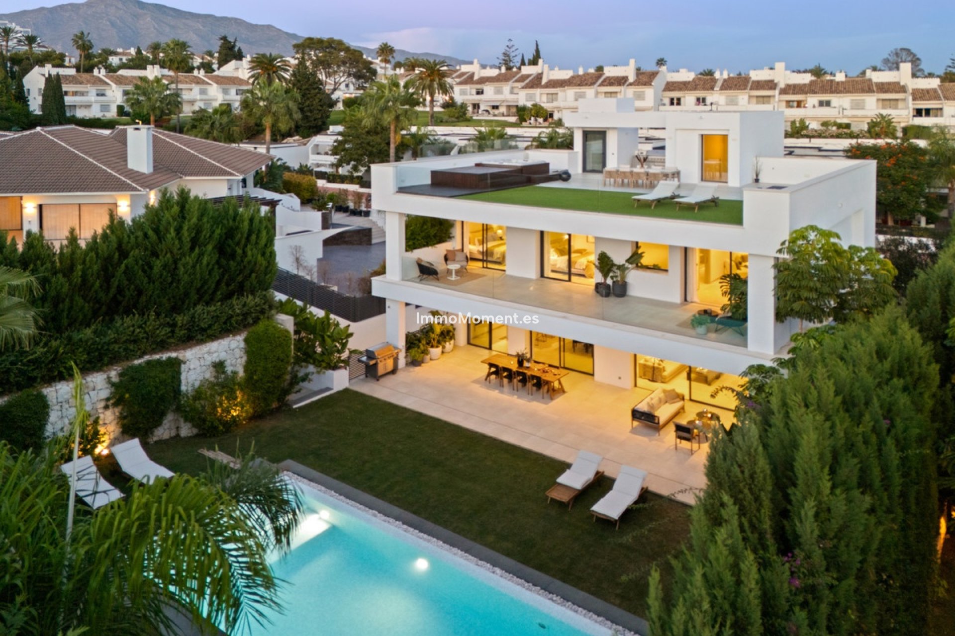 Reventa - Villa - Marbella - Nueva Andalucía