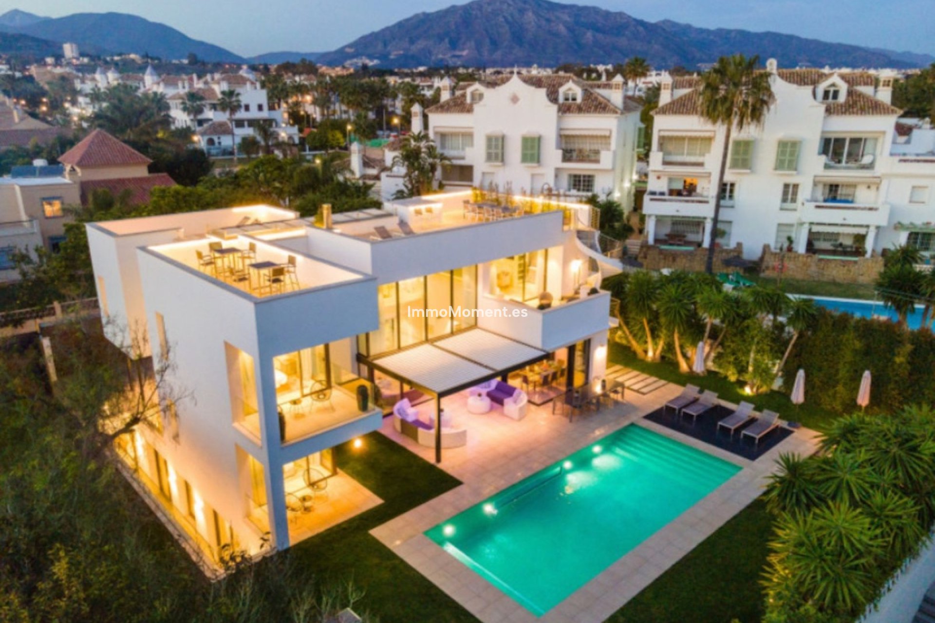 Reventa - Villa - Marbella - Puerto Banús