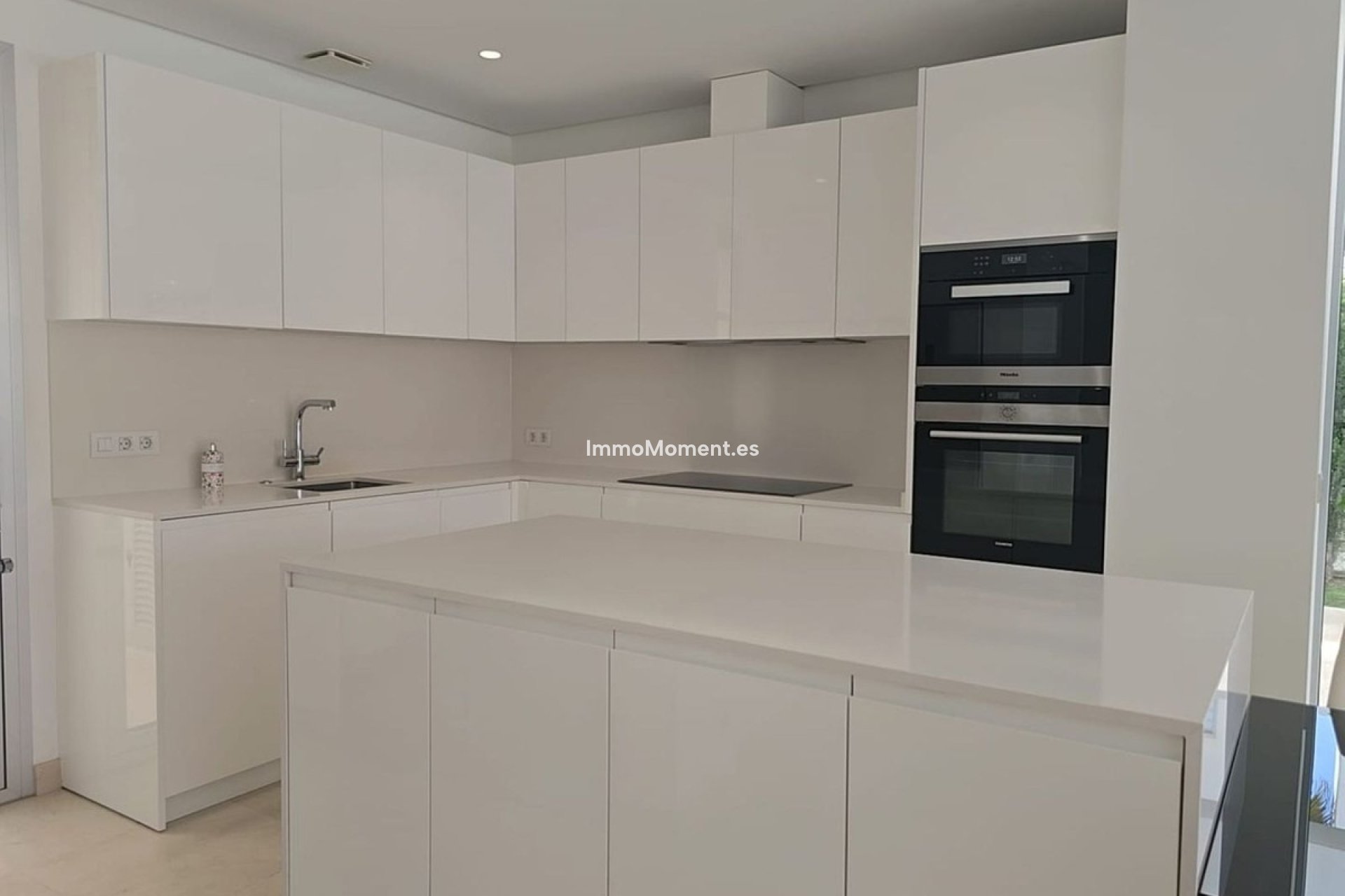 Reventa - Villa - Marbella - Río Real