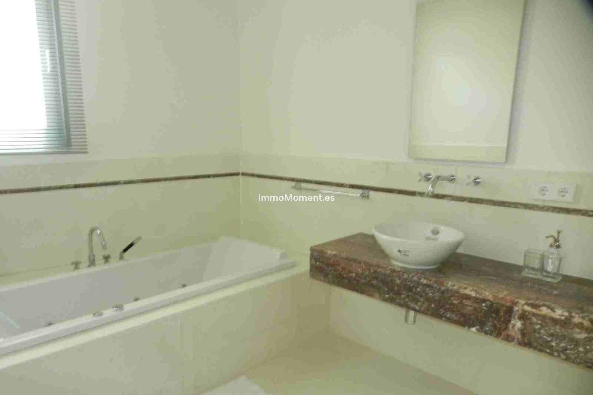 Reventa - Villa - Marbella - Sierra Blanca