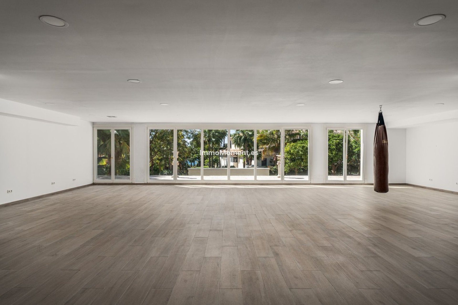 Reventa - Villa - Marbella - Sierra Blanca