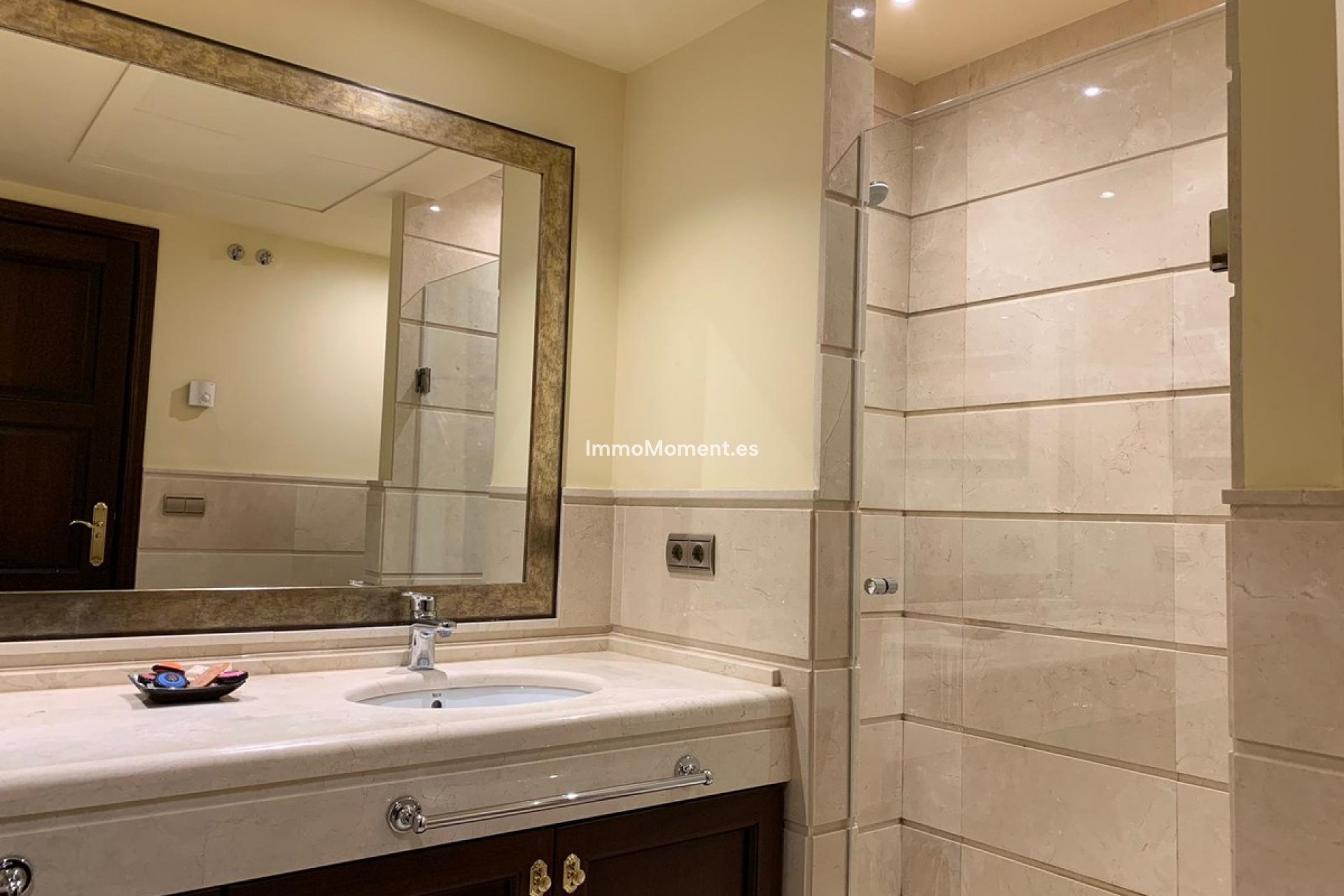 Reventa - Villa - Marbella - Sierra Blanca