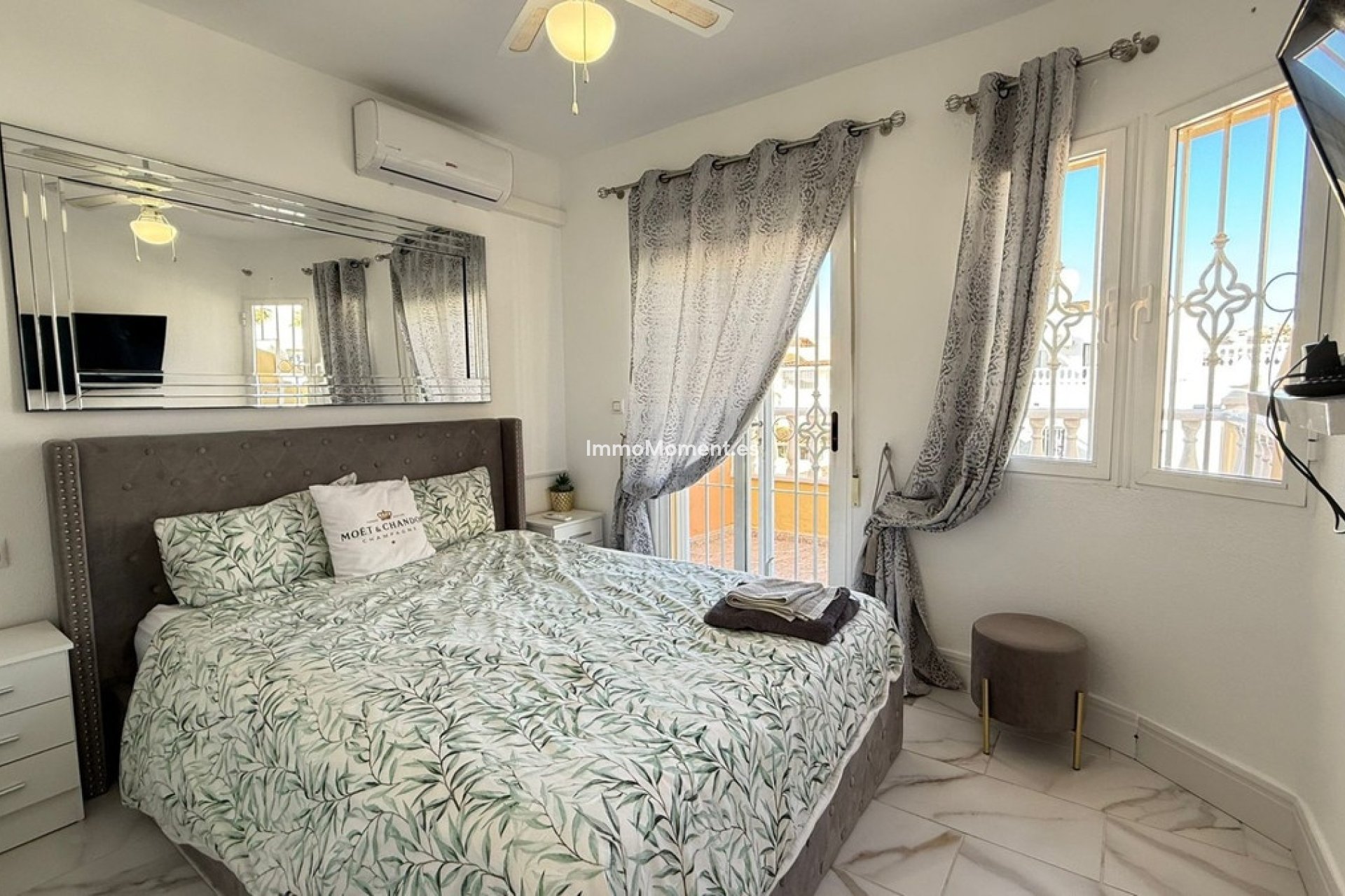 Reventa - Villa - Orihuela - Blue Lagoon