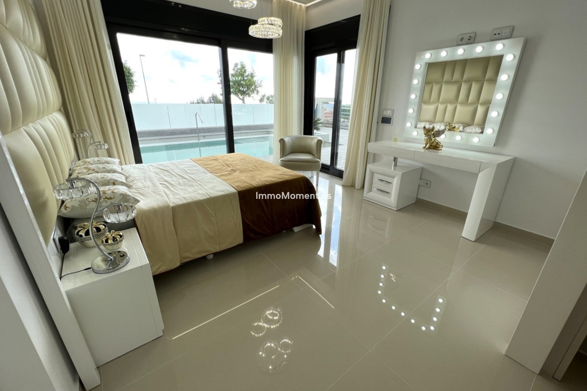 Reventa - Villa - San Miguel de Salinas - San Miguel de Salinas Centro