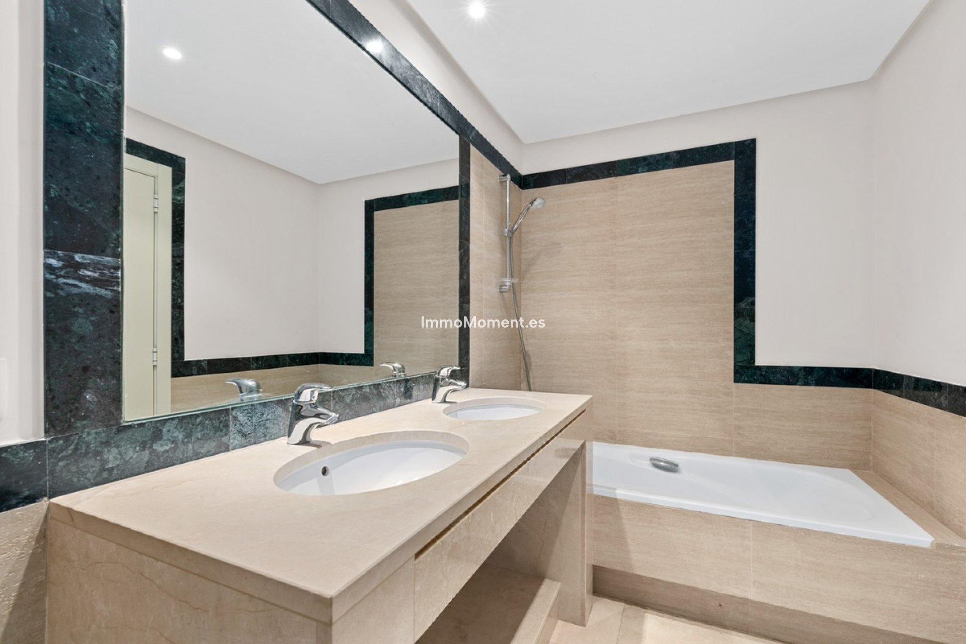 Revente - Appartement - Benahavís - Benahavís Centro