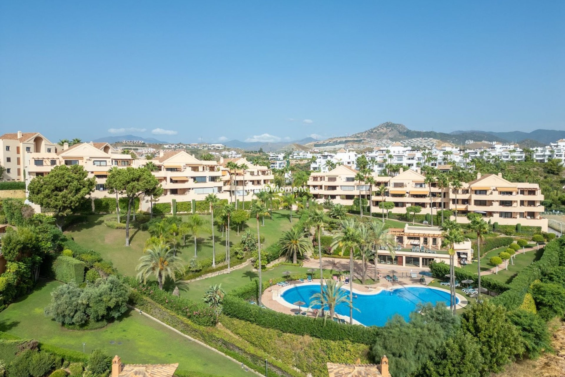 Revente - Appartement - Estepona  - Atalaya
