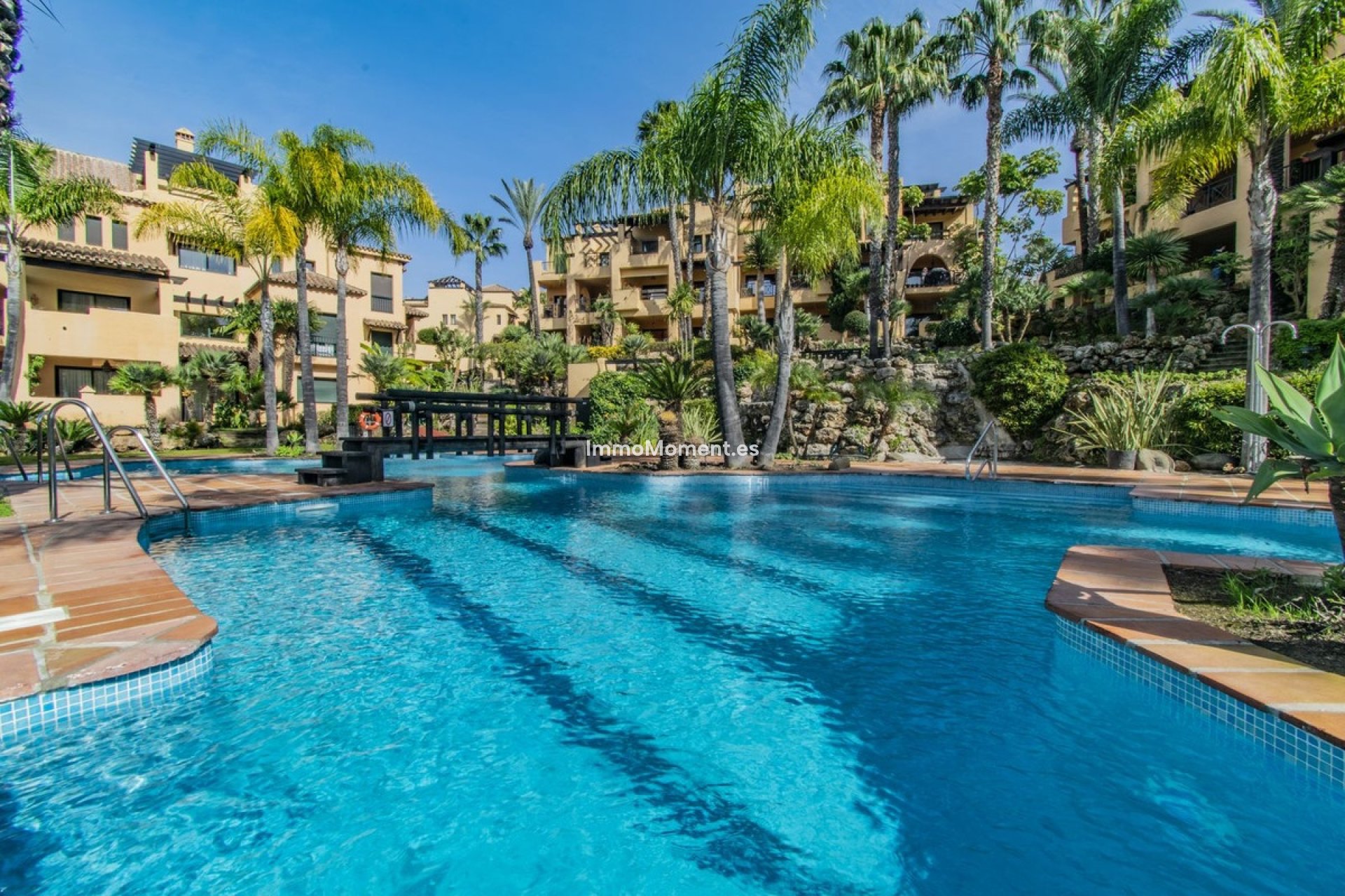 Revente - Appartement - Estepona  - Atalaya