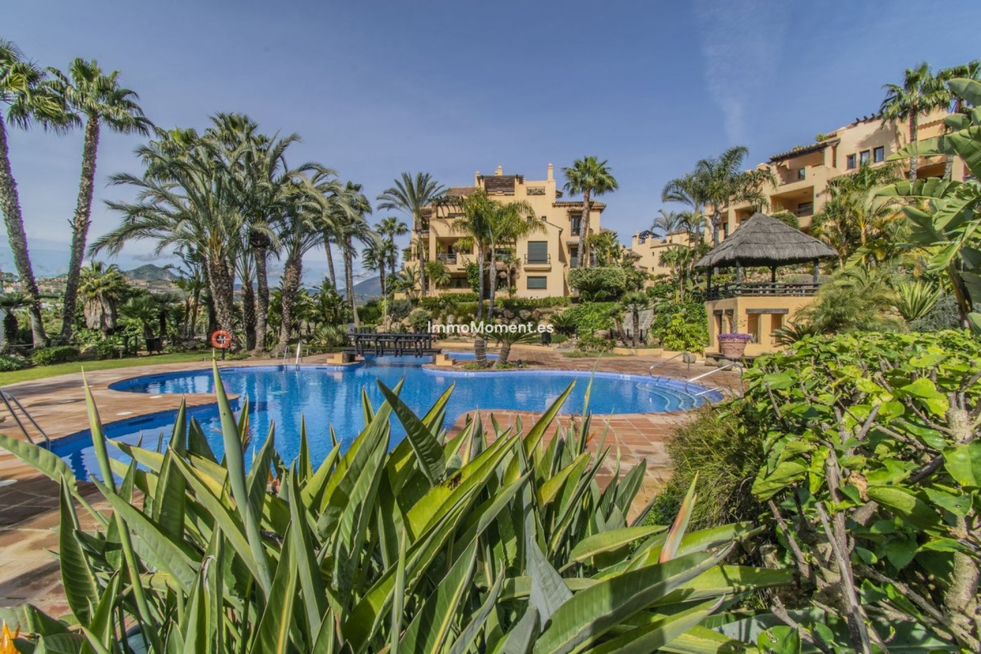 Revente - Appartement - Estepona  - Atalaya