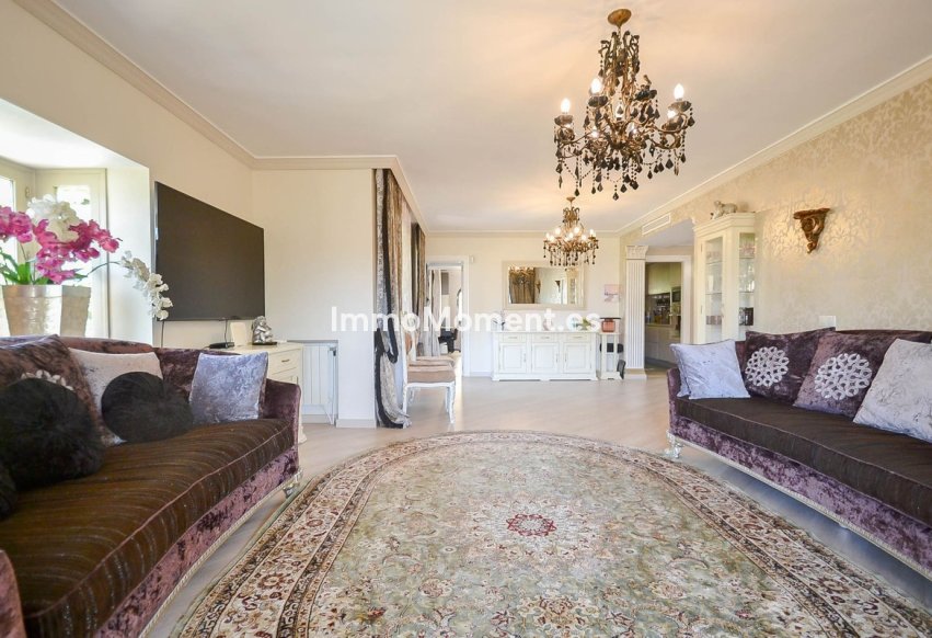 Revente - Appartement - Estepona  - Atalaya