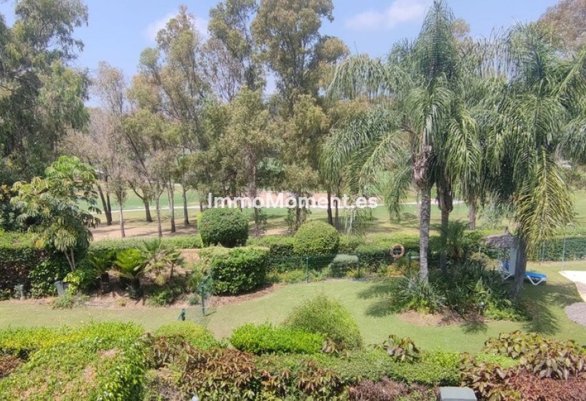 Revente - Appartement - Estepona  - Atalaya