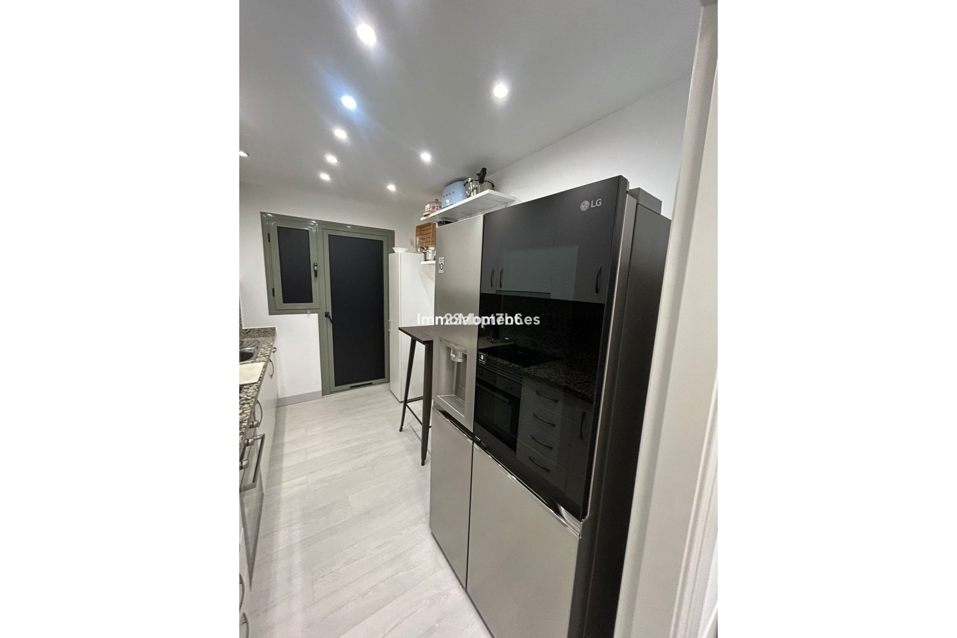 Revente - Appartement - Estepona  - Atalaya
