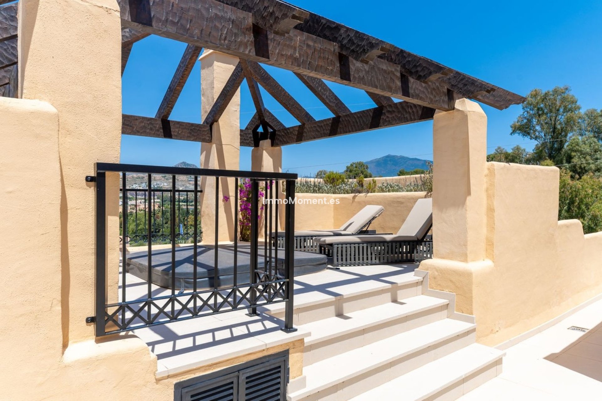 Revente - Appartement - Estepona  - Atalaya