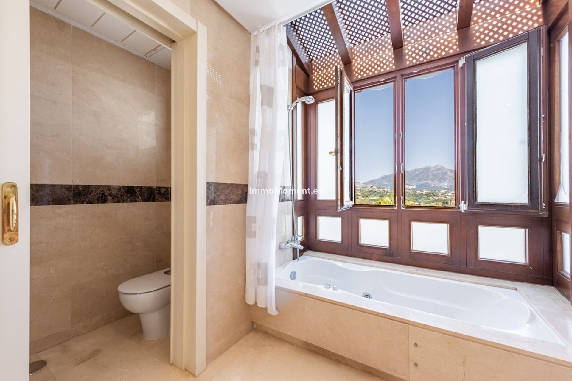 Revente - Appartement - Estepona  - Atalaya