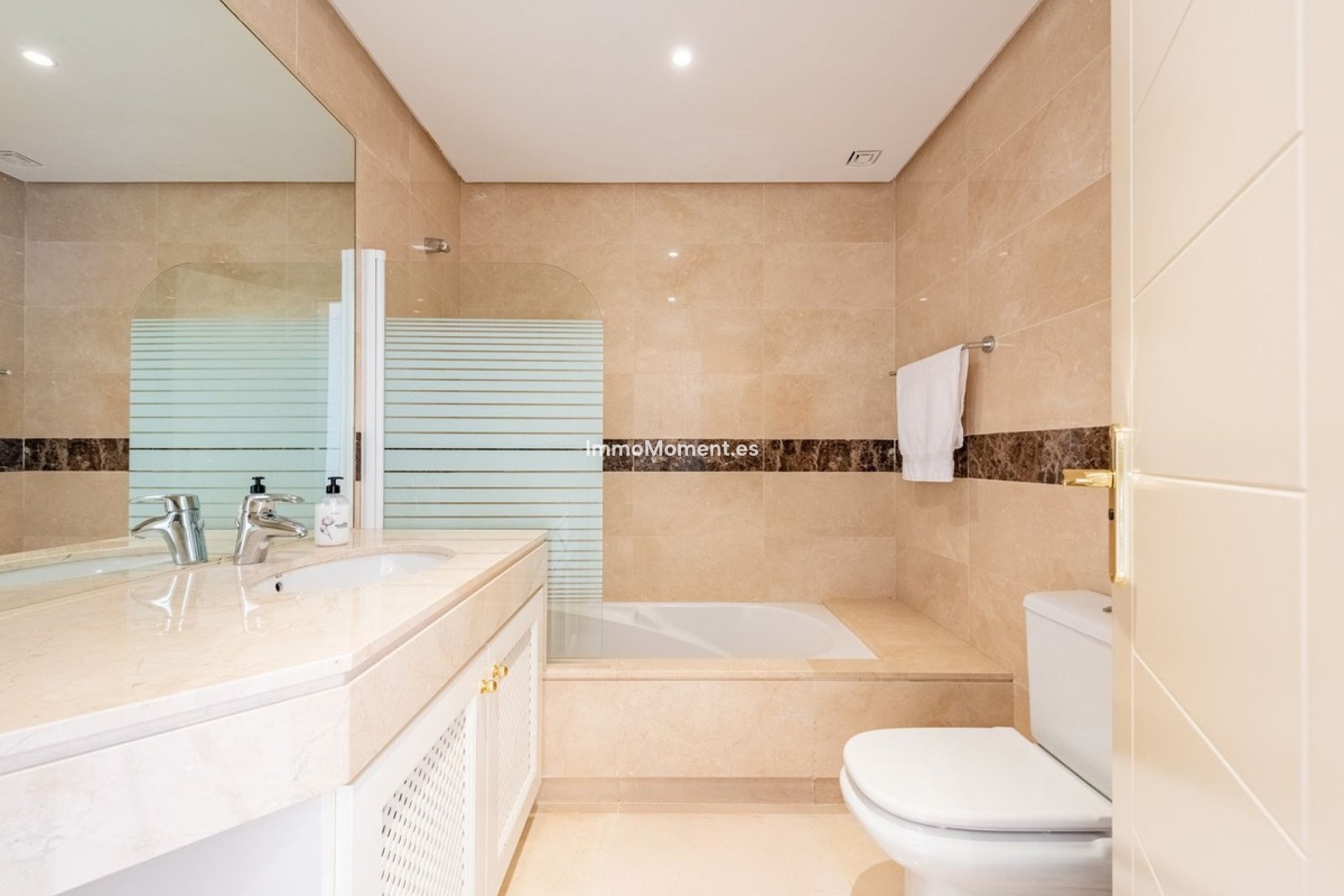 Revente - Appartement - Estepona  - Atalaya