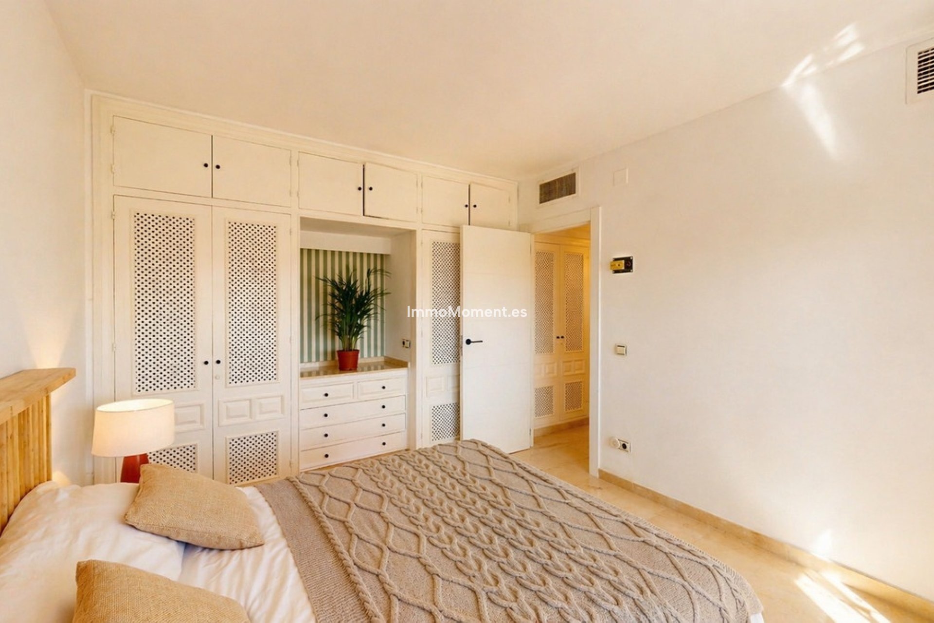 Revente - Appartement - Estepona  - Atalaya