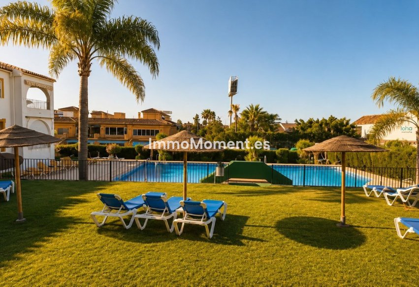 Revente - Appartement - Estepona  - Atalaya