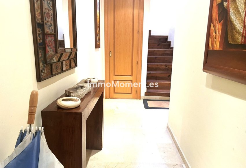 Revente - Appartement - Estepona  - Atalaya