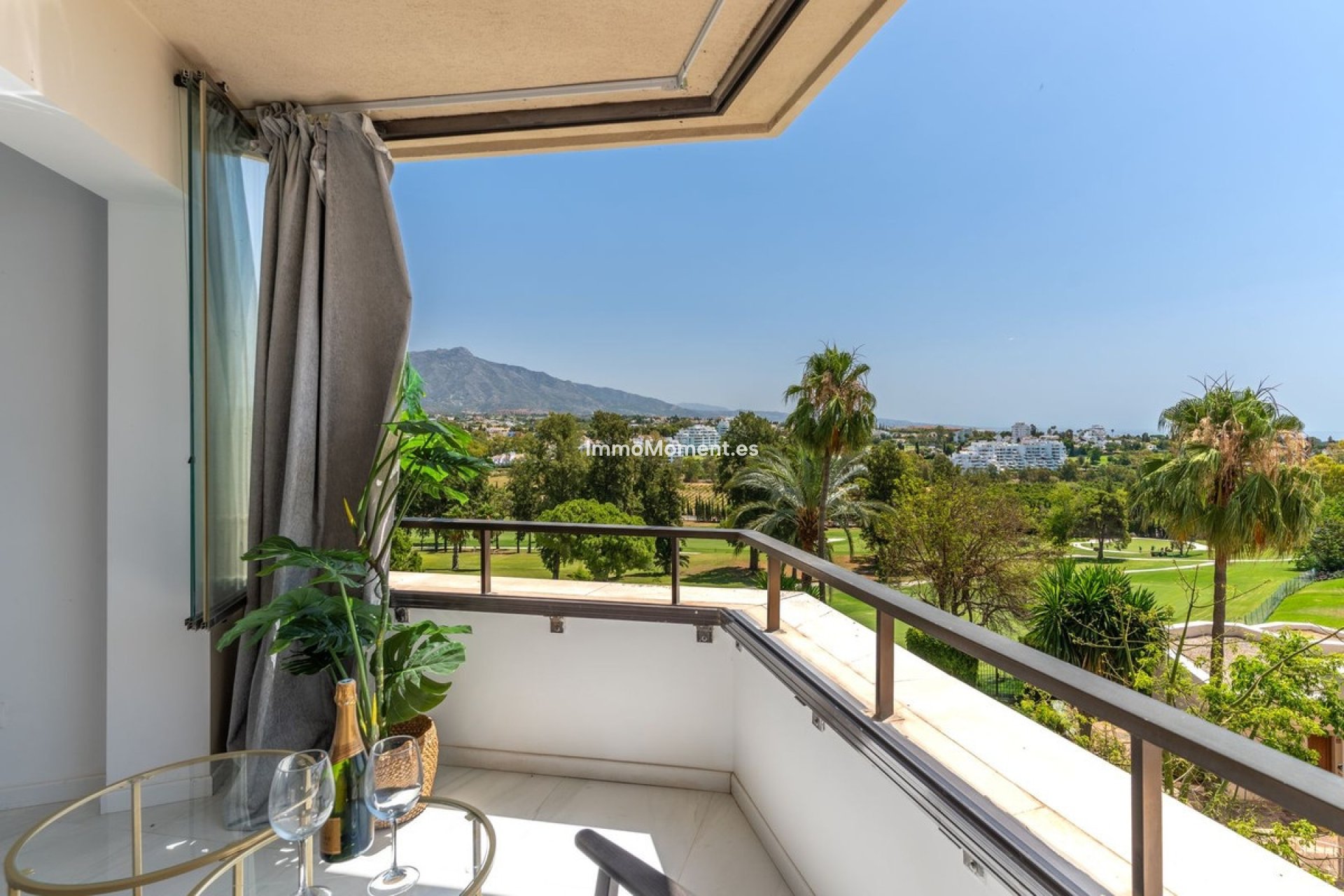 Revente - Appartement - Estepona  - Atalaya