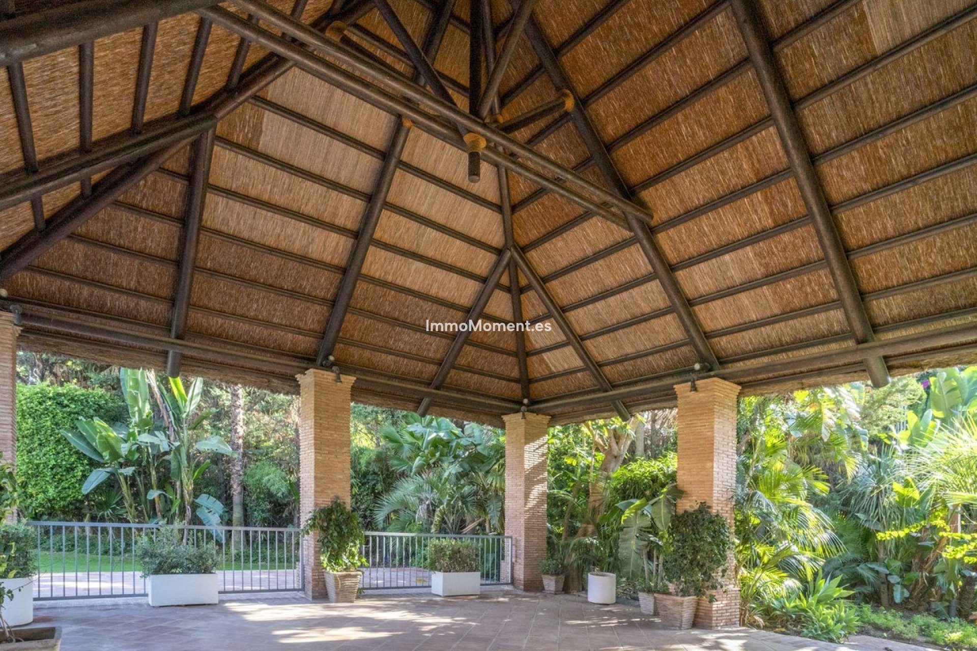 Revente - Appartement - Estepona  - Atalaya
