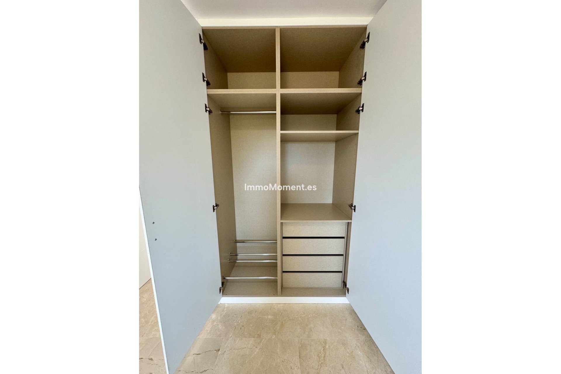 Revente - Appartement - Estepona  - Atalaya