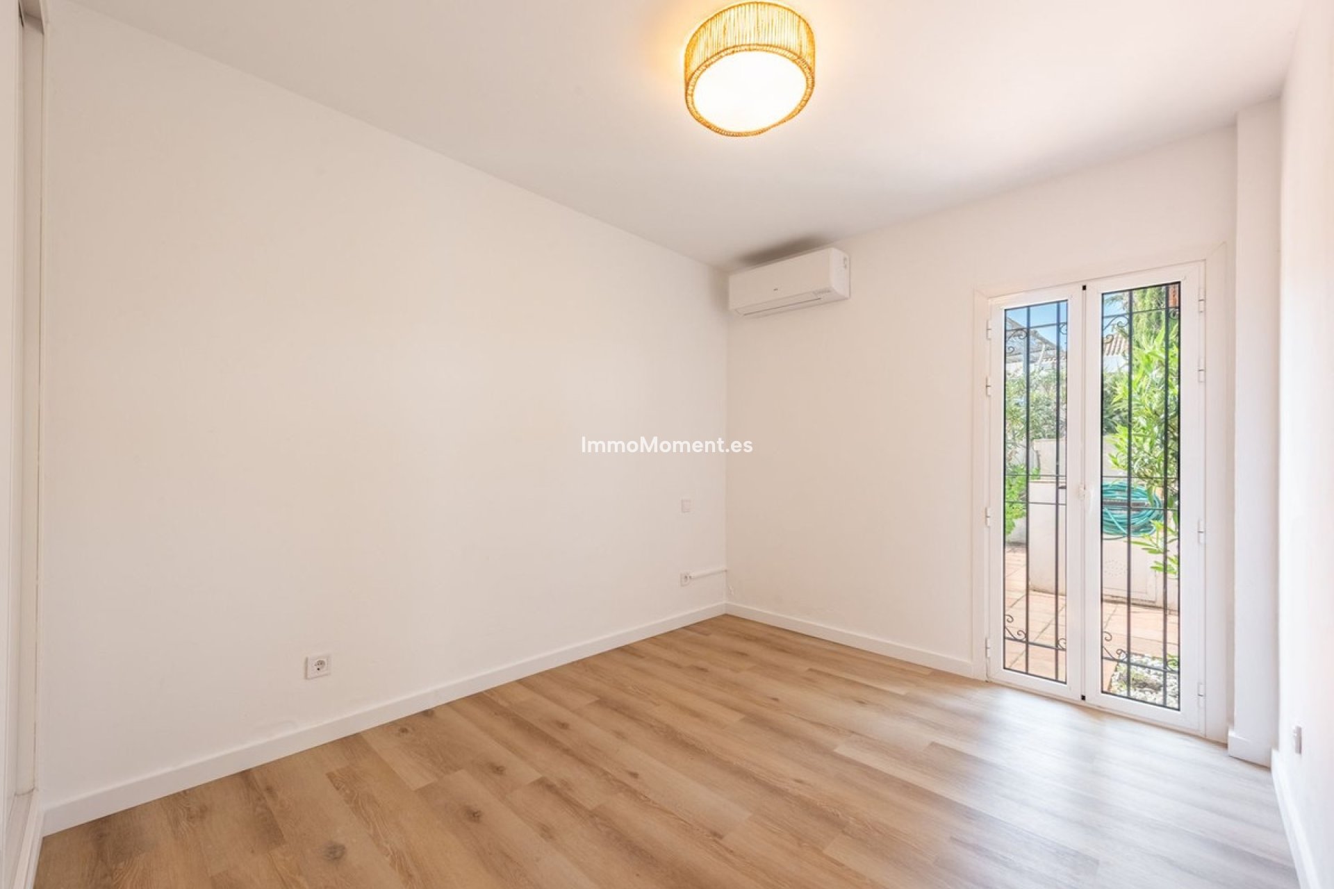 Revente - Appartement - Estepona  - Benamara