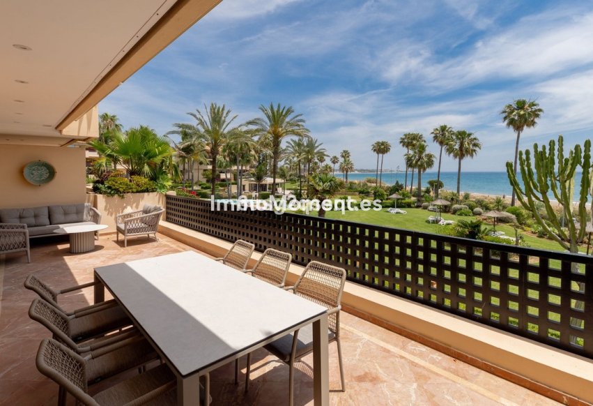 Revente - Appartement - Estepona  - Costalita