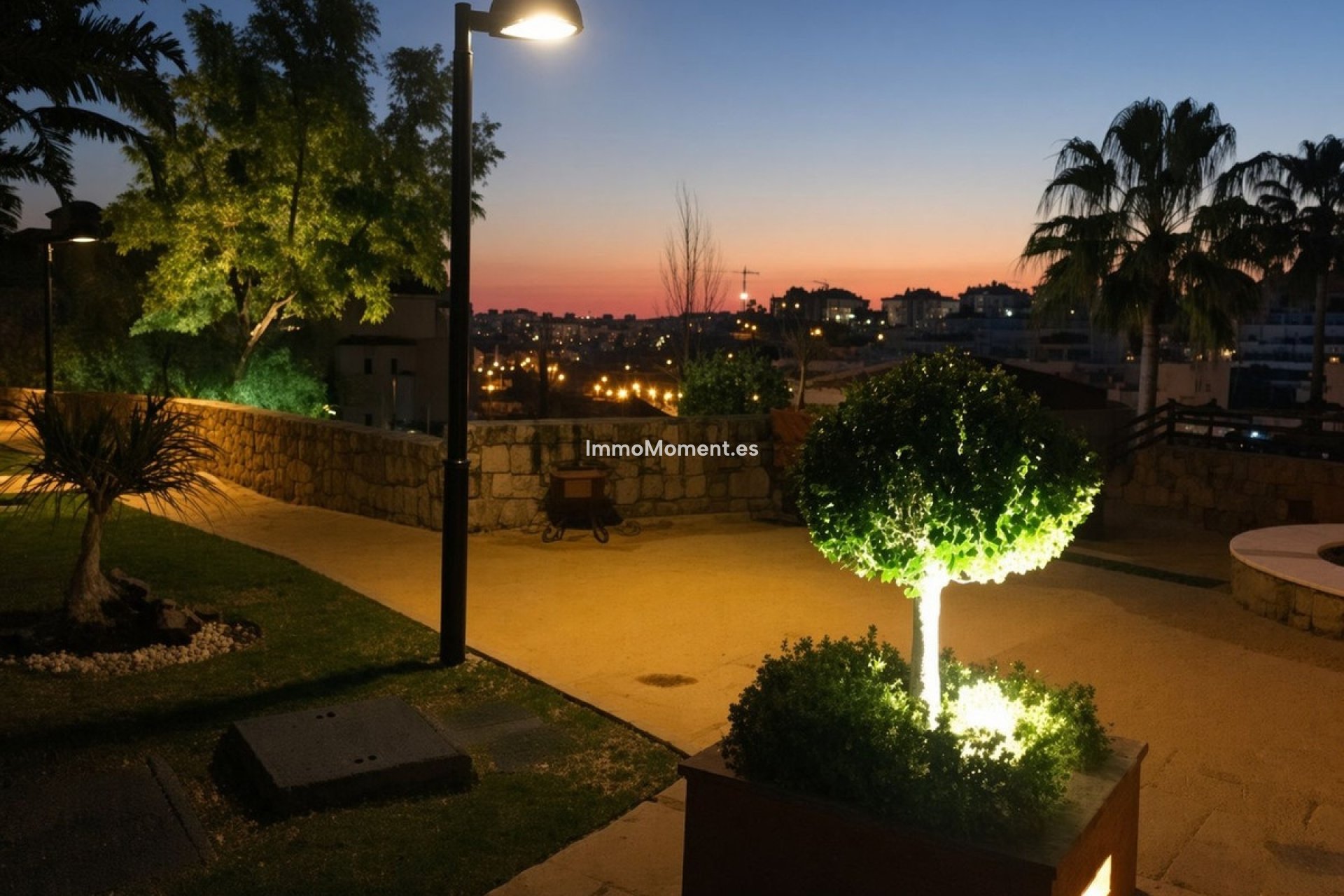 Revente - Appartement - Estepona  - Estepona Centro