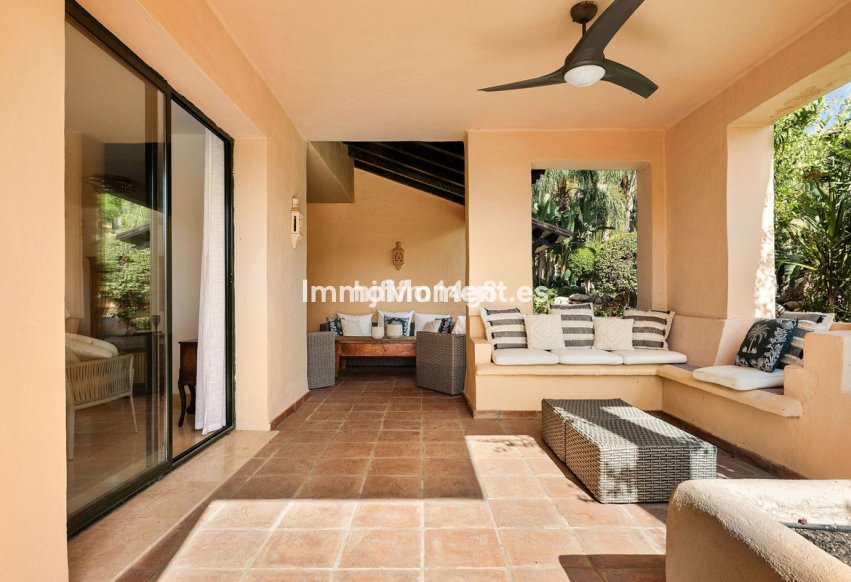 Revente - Appartement - Estepona  - Estepona Centro