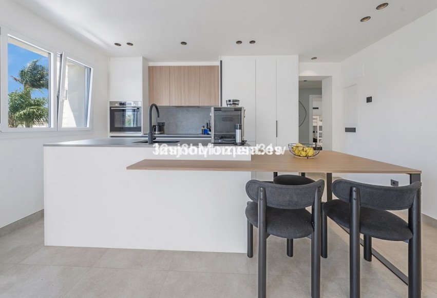 Revente - Appartement - Estepona  - Estepona Centro