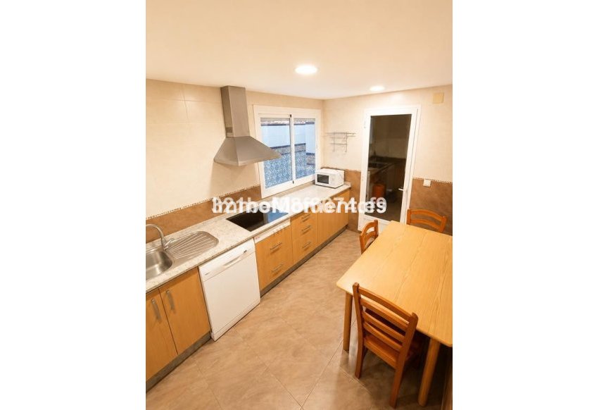 Revente - Appartement - Estepona  - Estepona Centro