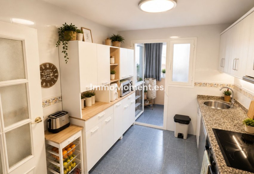 Revente - Appartement - Estepona  - Estepona Centro