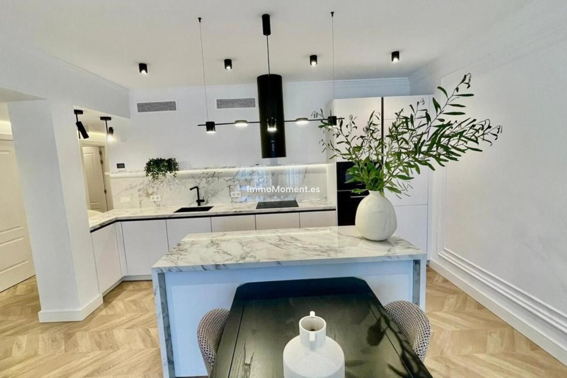 Revente - Appartement - Estepona  - Estepona Centro