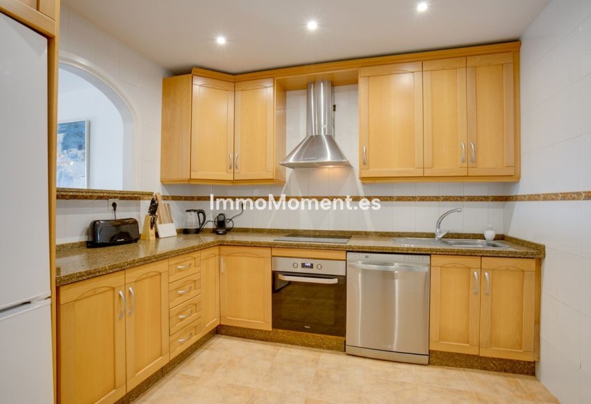 Revente - Appartement - Estepona  - Estepona Centro