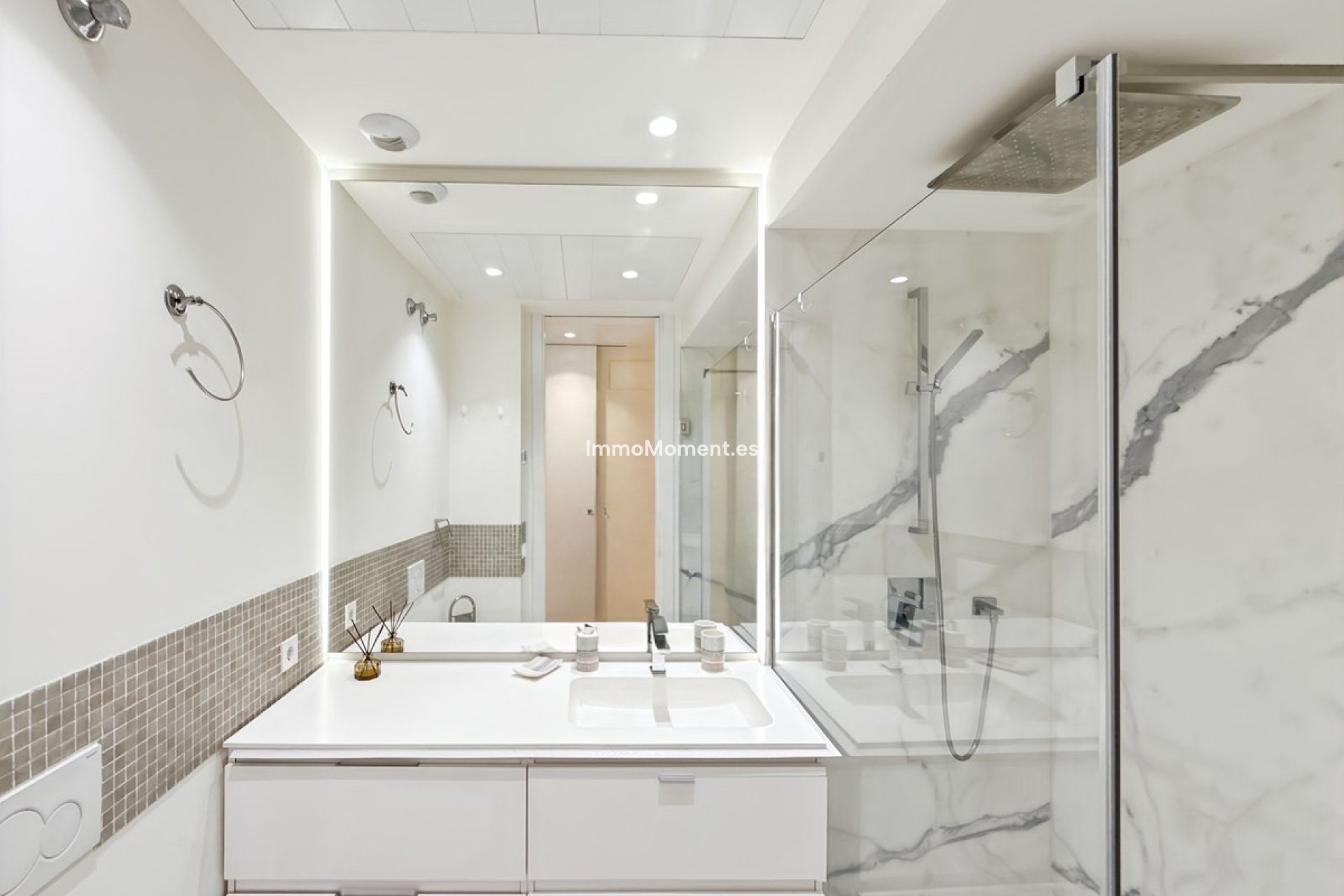 Revente - Appartement - Estepona  - Estepona Centro