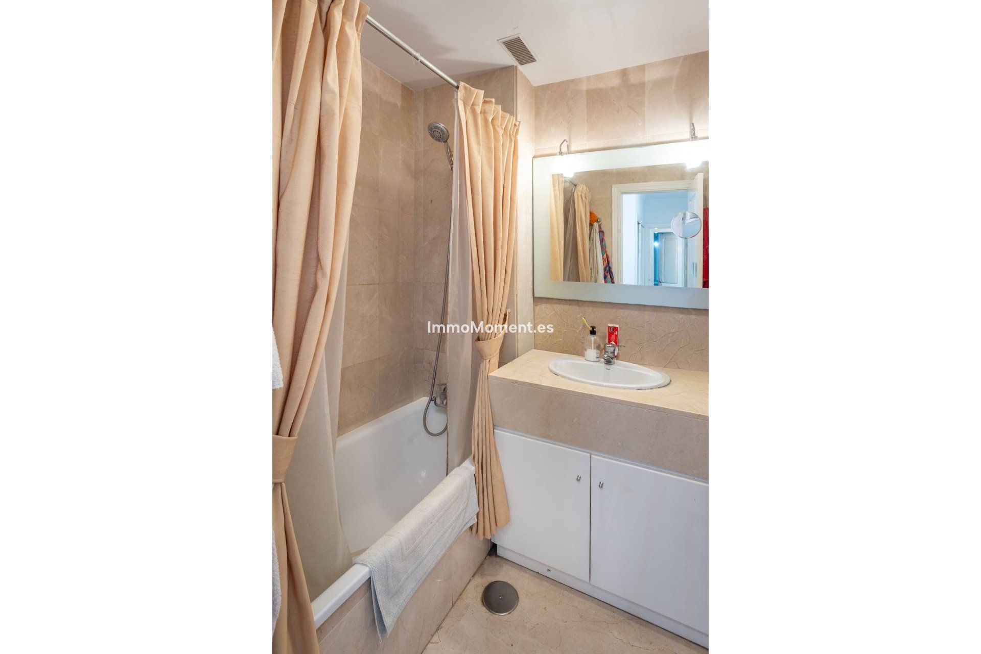 Revente - Appartement - Estepona  - Estepona Centro