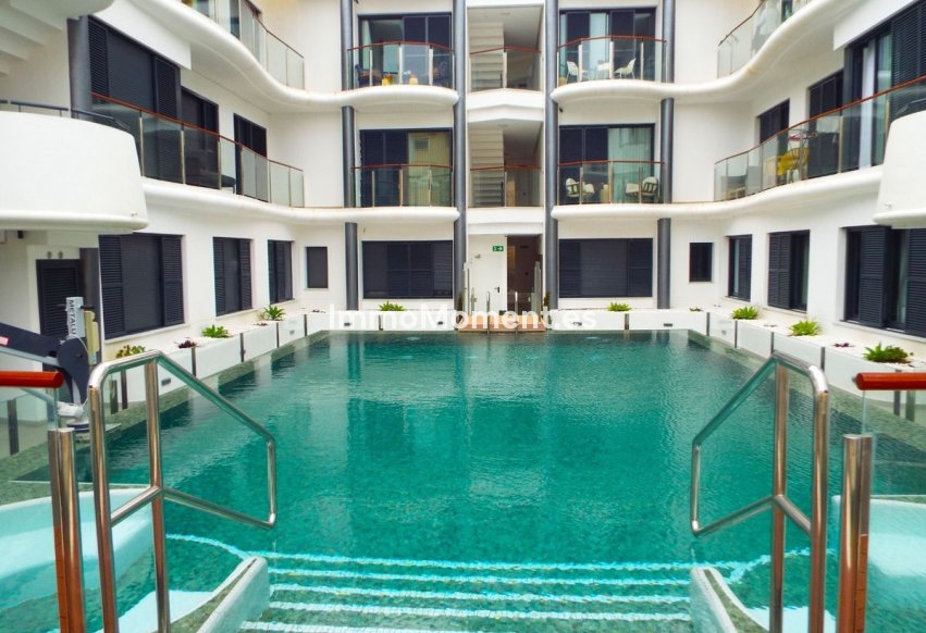 Revente - Appartement - Estepona  - Estepona Centro