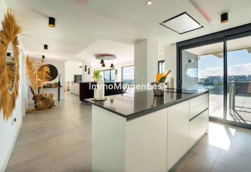 Revente - Appartement - Estepona  - Estepona Centro